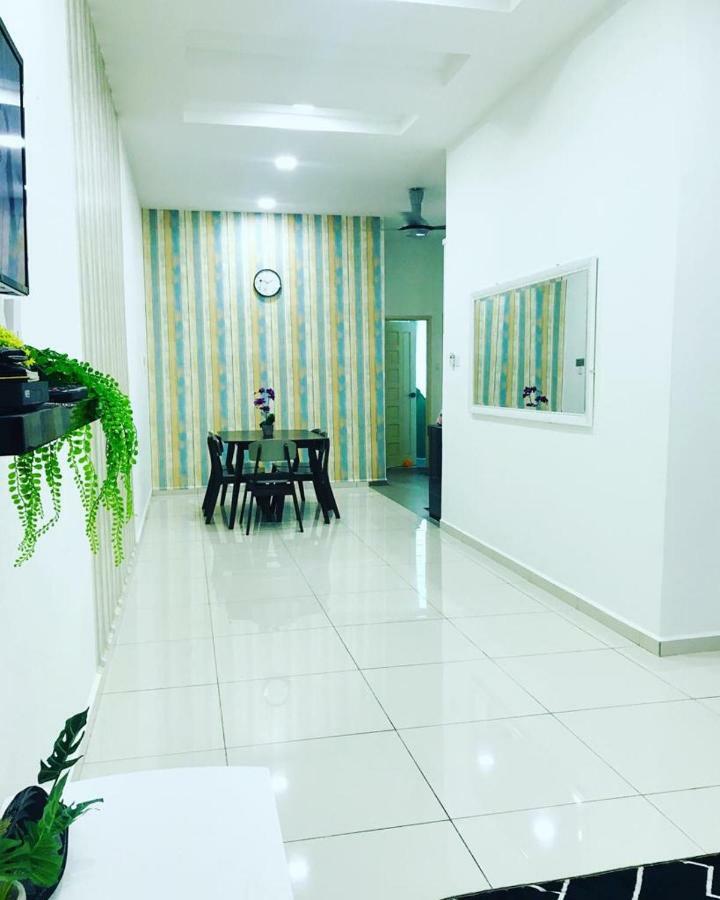 Z&M Homestay Jertih ภายนอก รูปภาพ